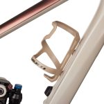 AIRWAY-SPORT–SIDEPULL-R-RECYCLE-BOTTLE-CAGE@MATT-SAND@BLACK-LOGO@490000174@2