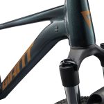 MY25Talon292_ColorAAsphaltGreen-D5
